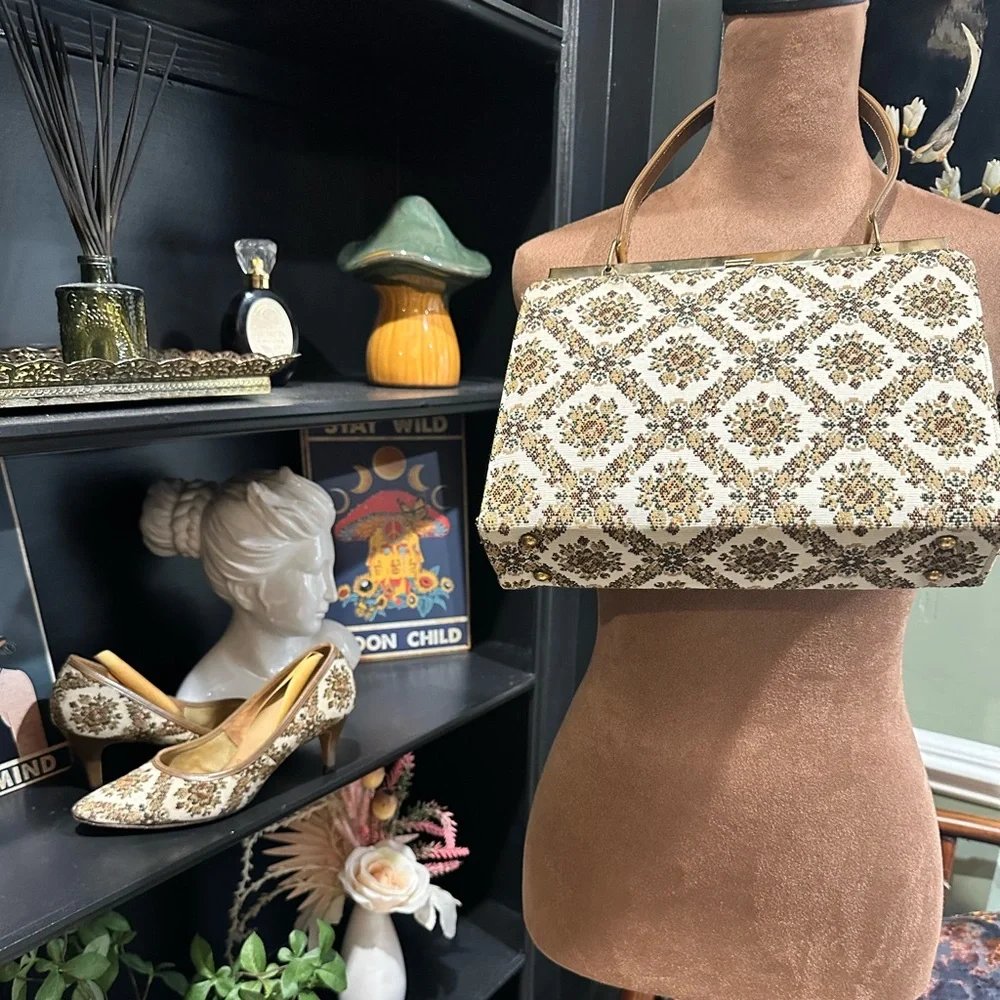 Vintage Handbag & Heel Set – Size 6 – Coordinated & Collectible